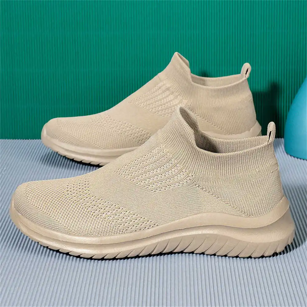 Beige Soft New Novelty Tennis  - đánh giá và giá Luxury Lifestyle Team